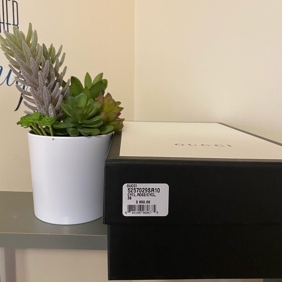 ⭐️NIB GUCCI espadrilles ⭐️ - Picture 3 of 10